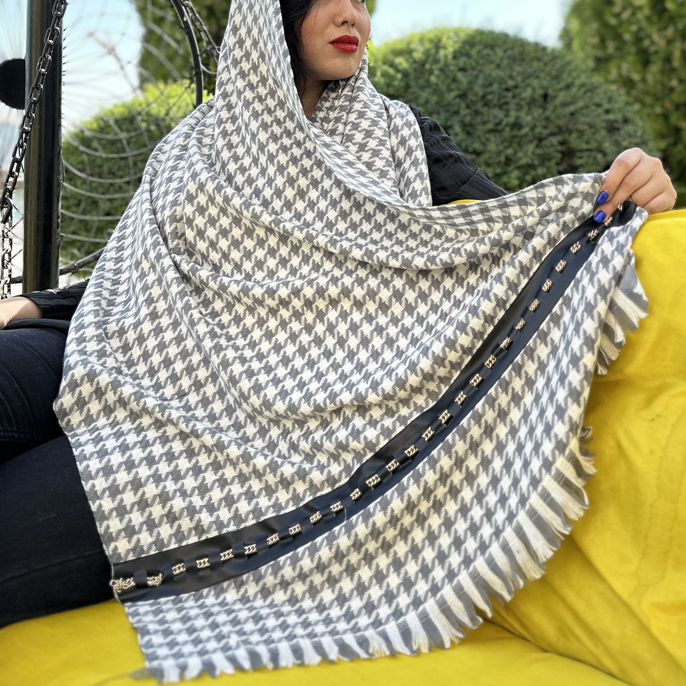شال پاییزه موهر طرح پیچازی