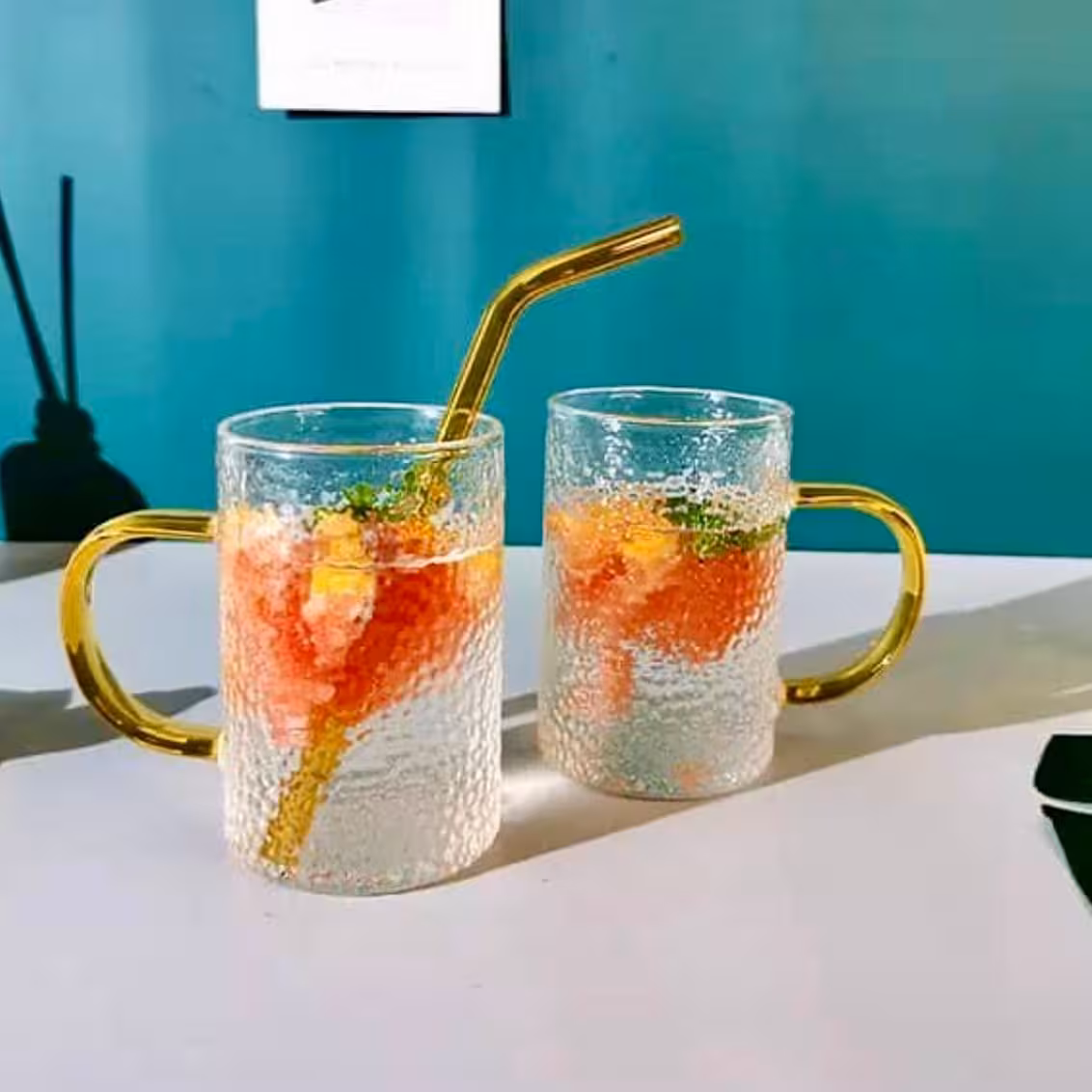 لیوان یخی دسته رنگی

با جنس پیرکس آنتی شوک و مناسب برای انواع نوشیدنی سرد و گرم