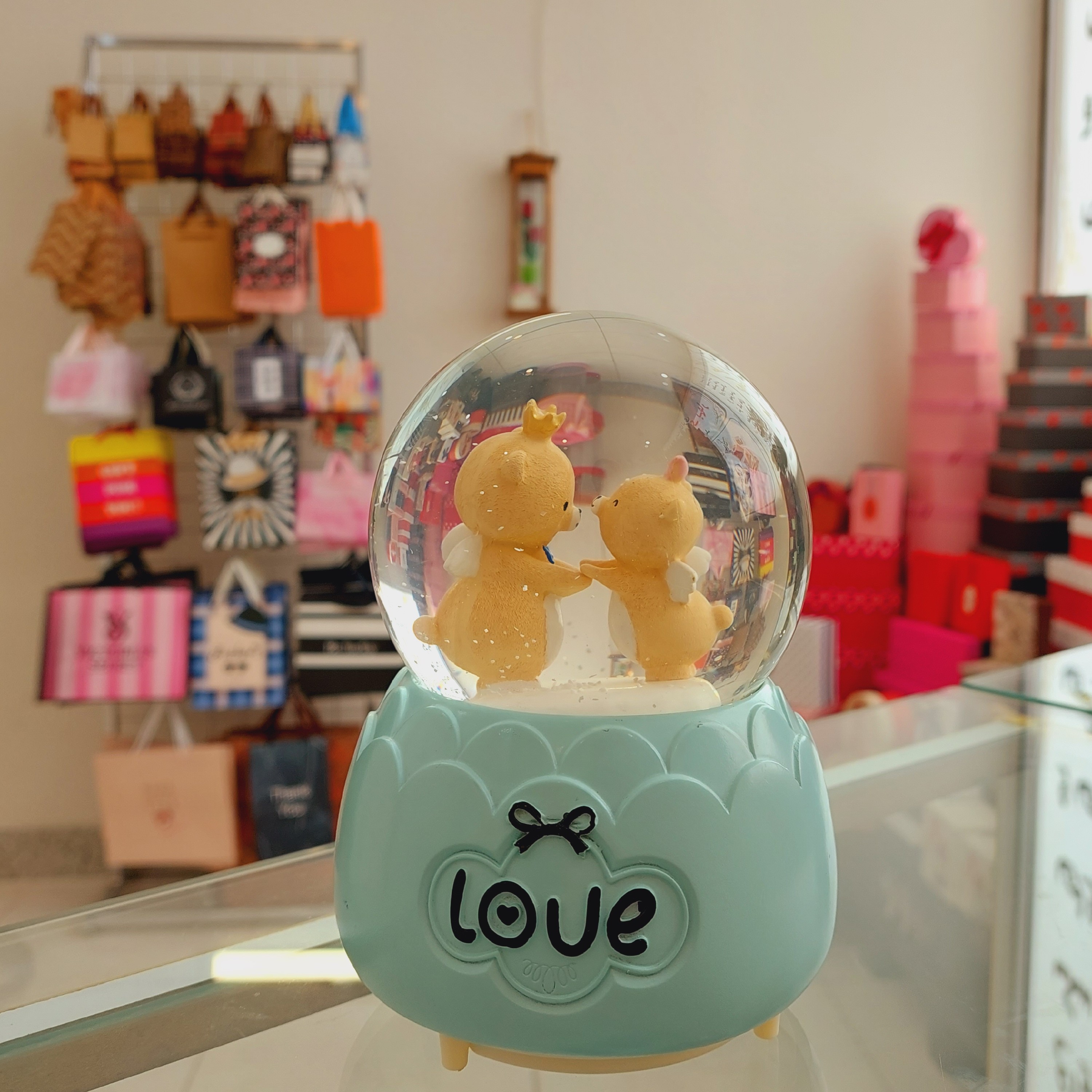 گوی موزیکال خارجی پمپ دار با قابلیت تغیر رنگ با رنگ مختلف و چند موزیک مختلف