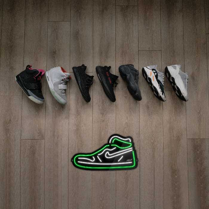 چراغ دیواری نئون دیزاین مدل Shoes-BL_GR