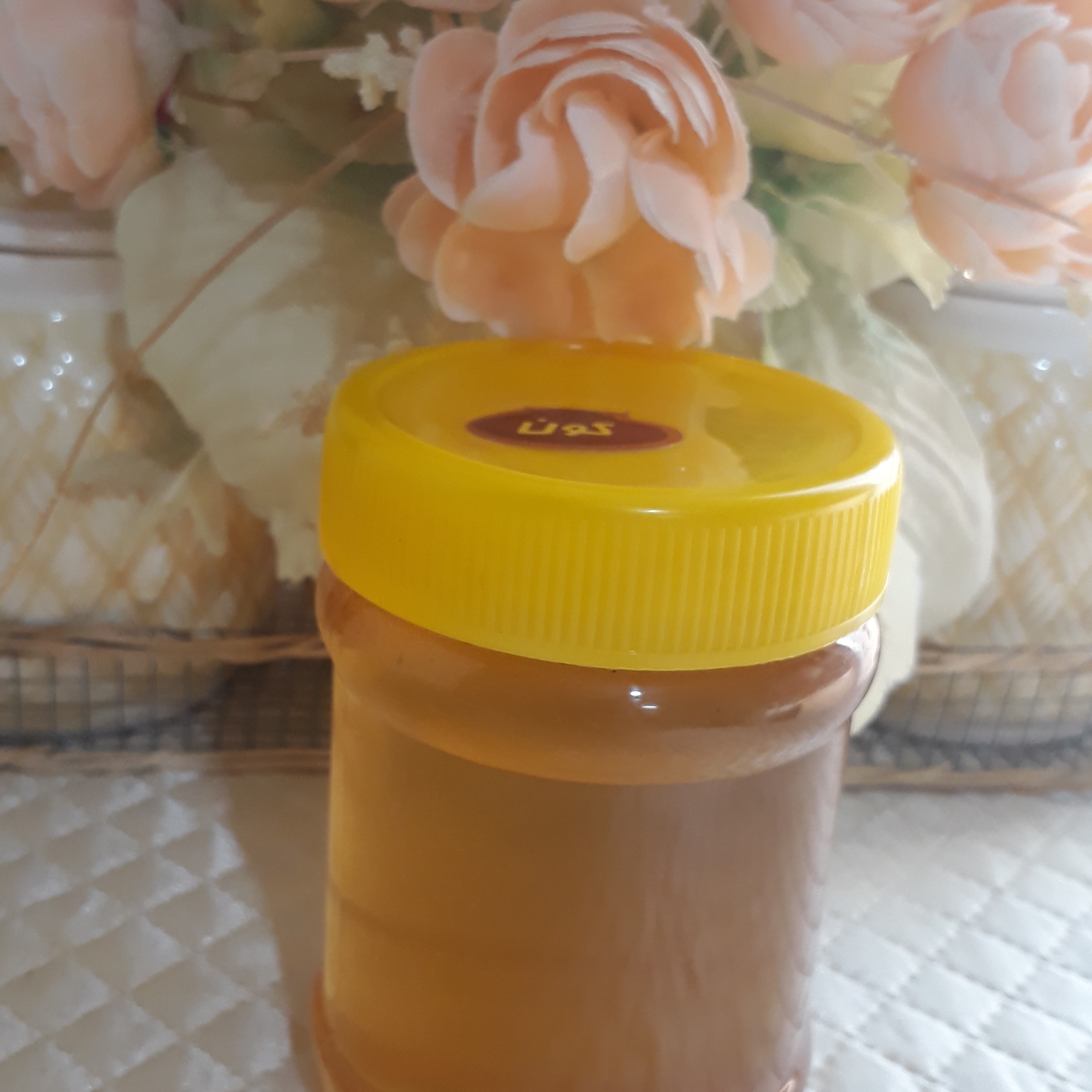 عسل گون با کیفیت عالی ساکارز زیر یک وزن 1000 گرم و با رنگی روشن و طعمی دل پذیر