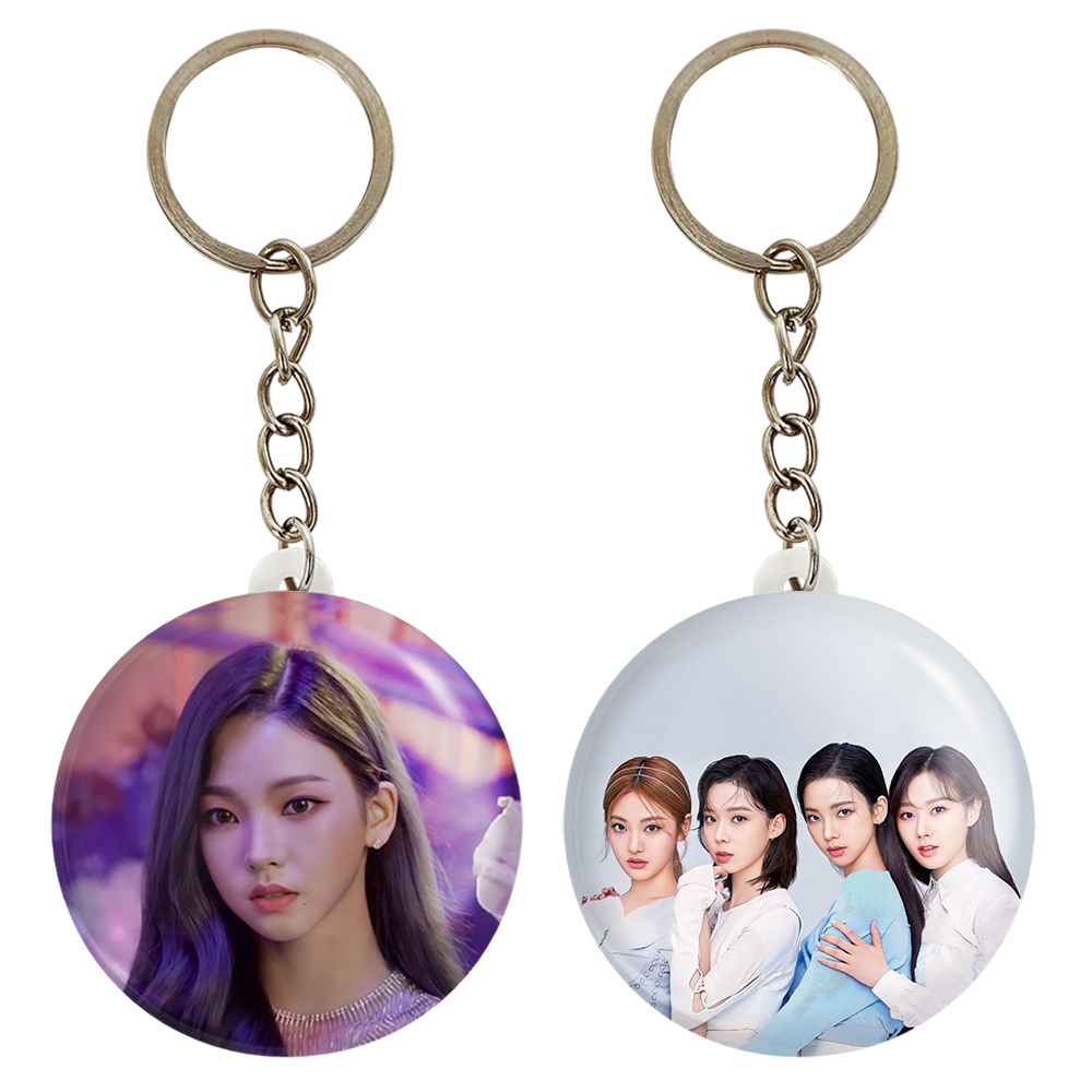 جاکلیدی خندالو مدل کارینا گروه Aespa کد 1247712484 مجموعه 2 عددی