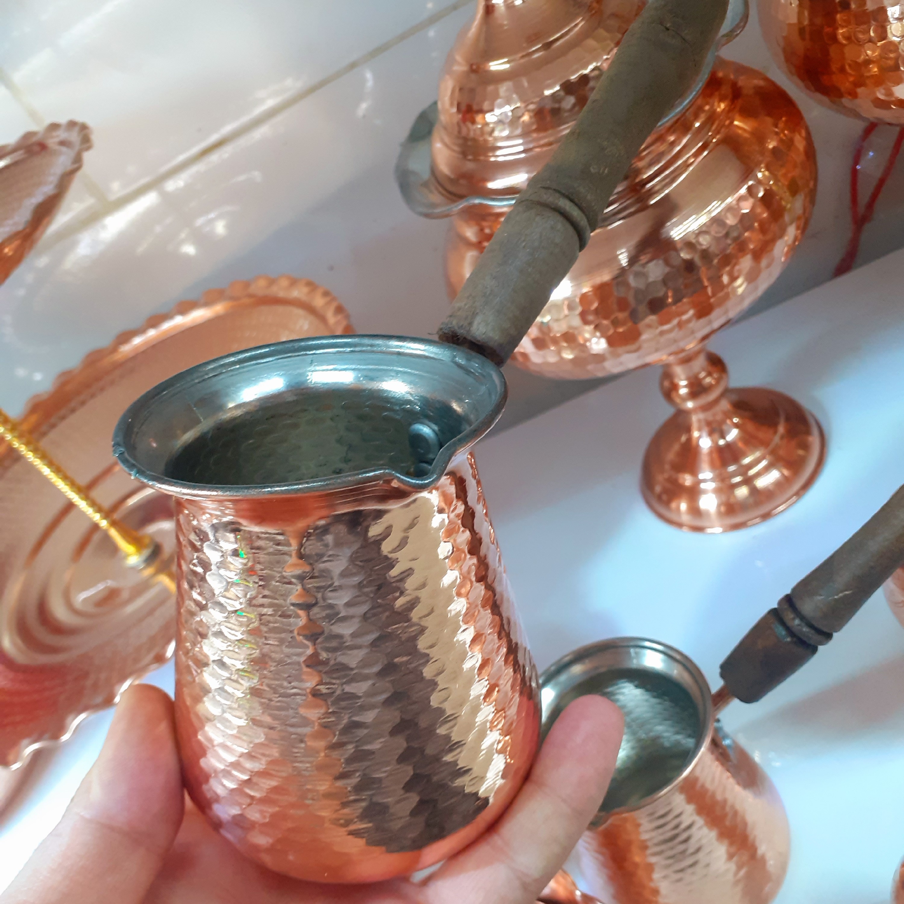 قهوه جوش بزرگ مسی دسته چوبی نانو شده
