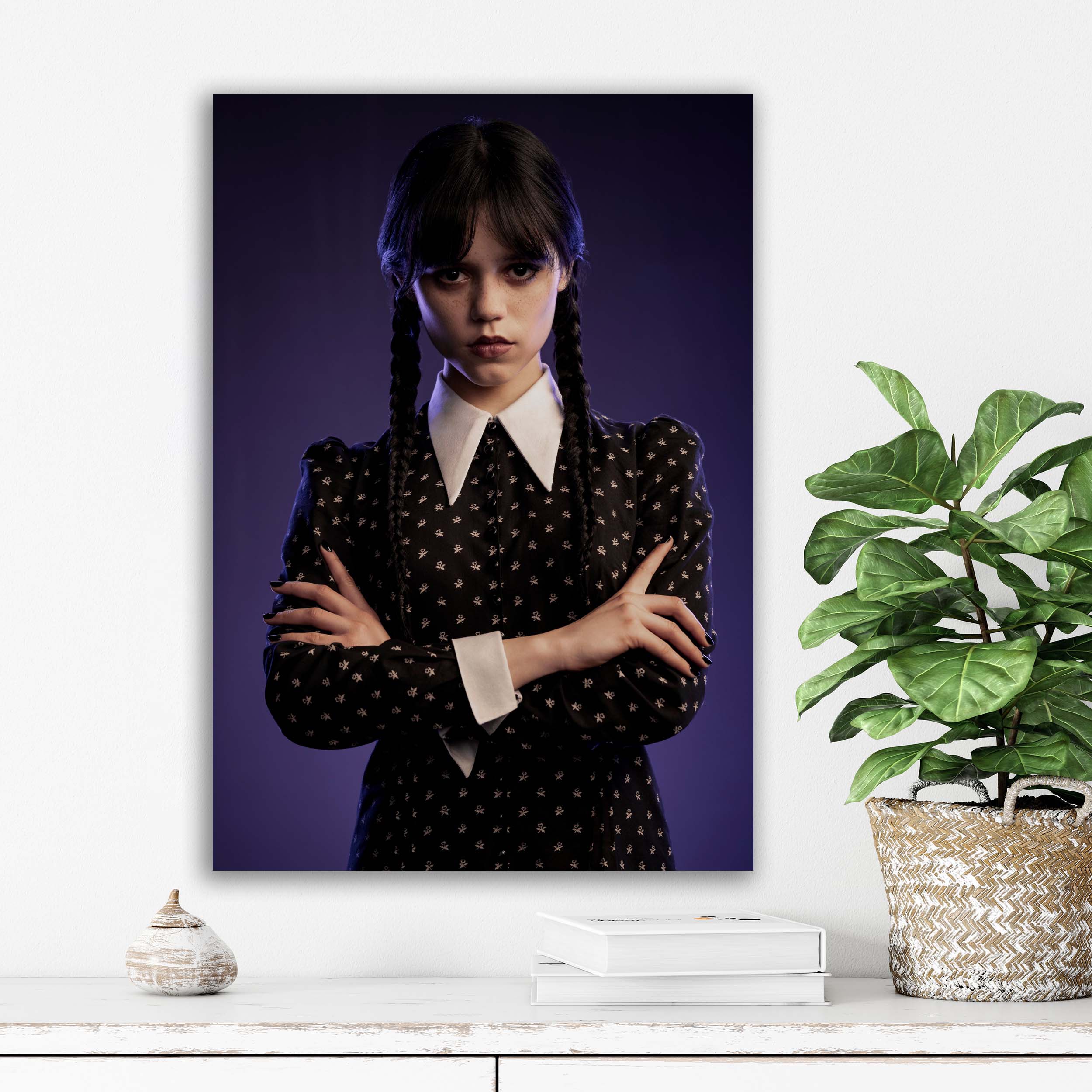 تابلو شاسی آتریسا مدل سریال Wednesday