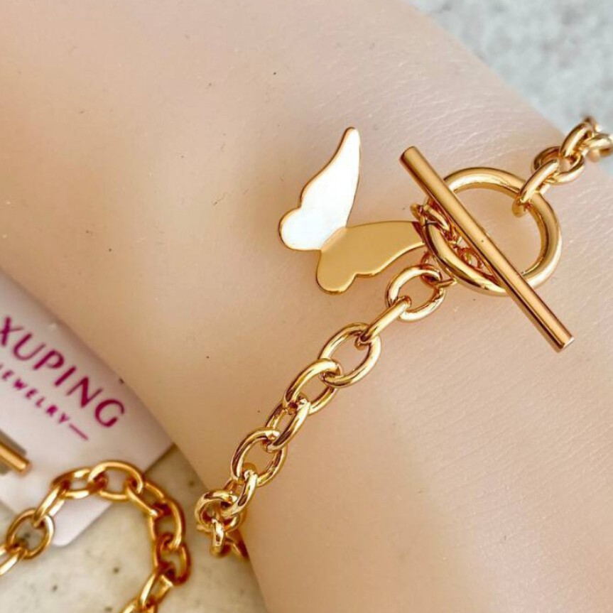 دستبند استیل طلایی کار جدیدی از برند ژوپینگ شیک و زیبا و همه پسند