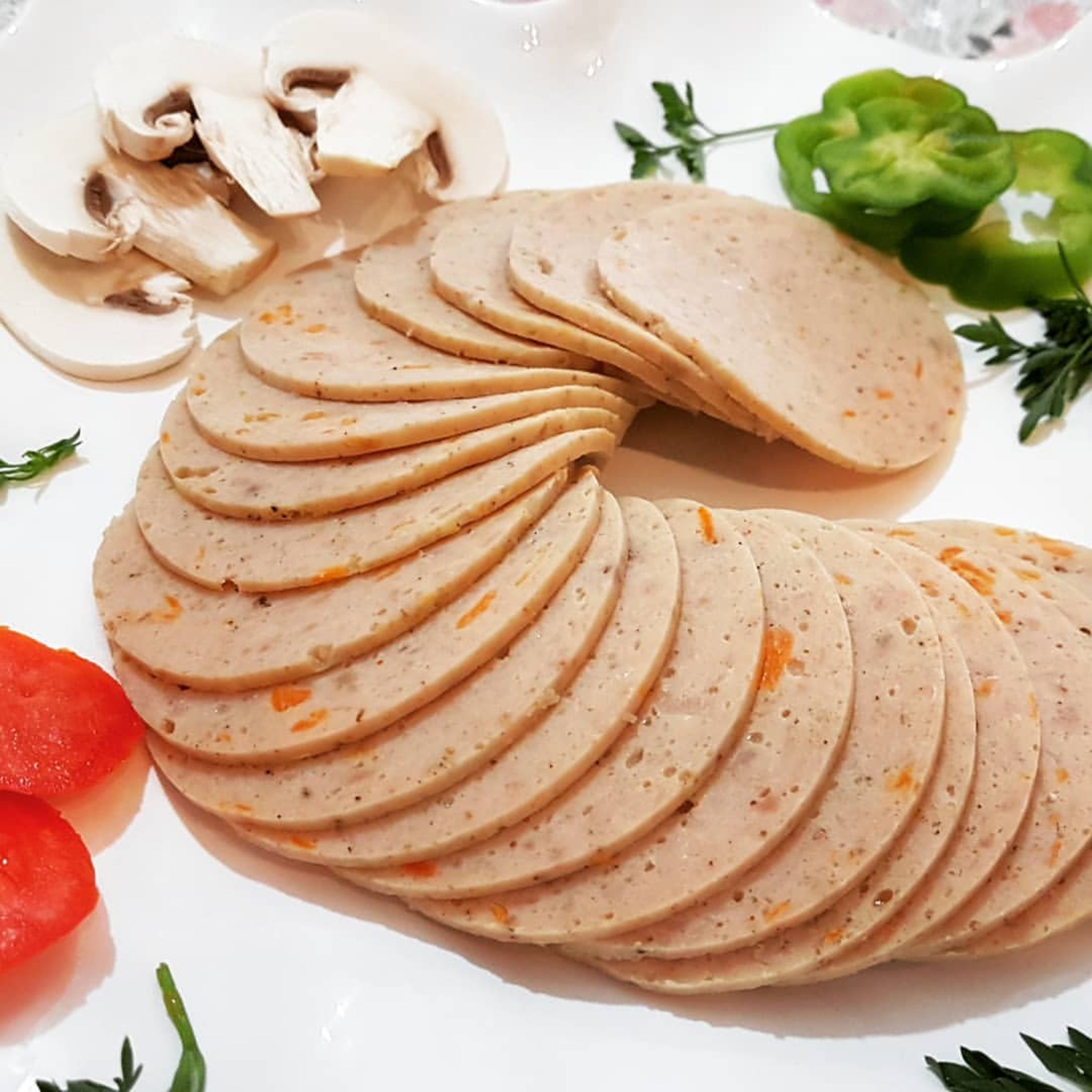 کالباس خشک گوشت - کاملاً خانگی - بسته بندی وکیوم 500 گرمی