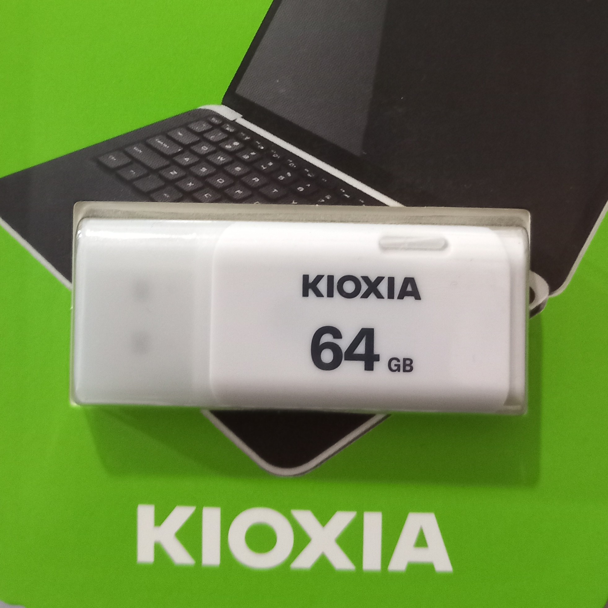 فلش 64 usb2 kioxia  
