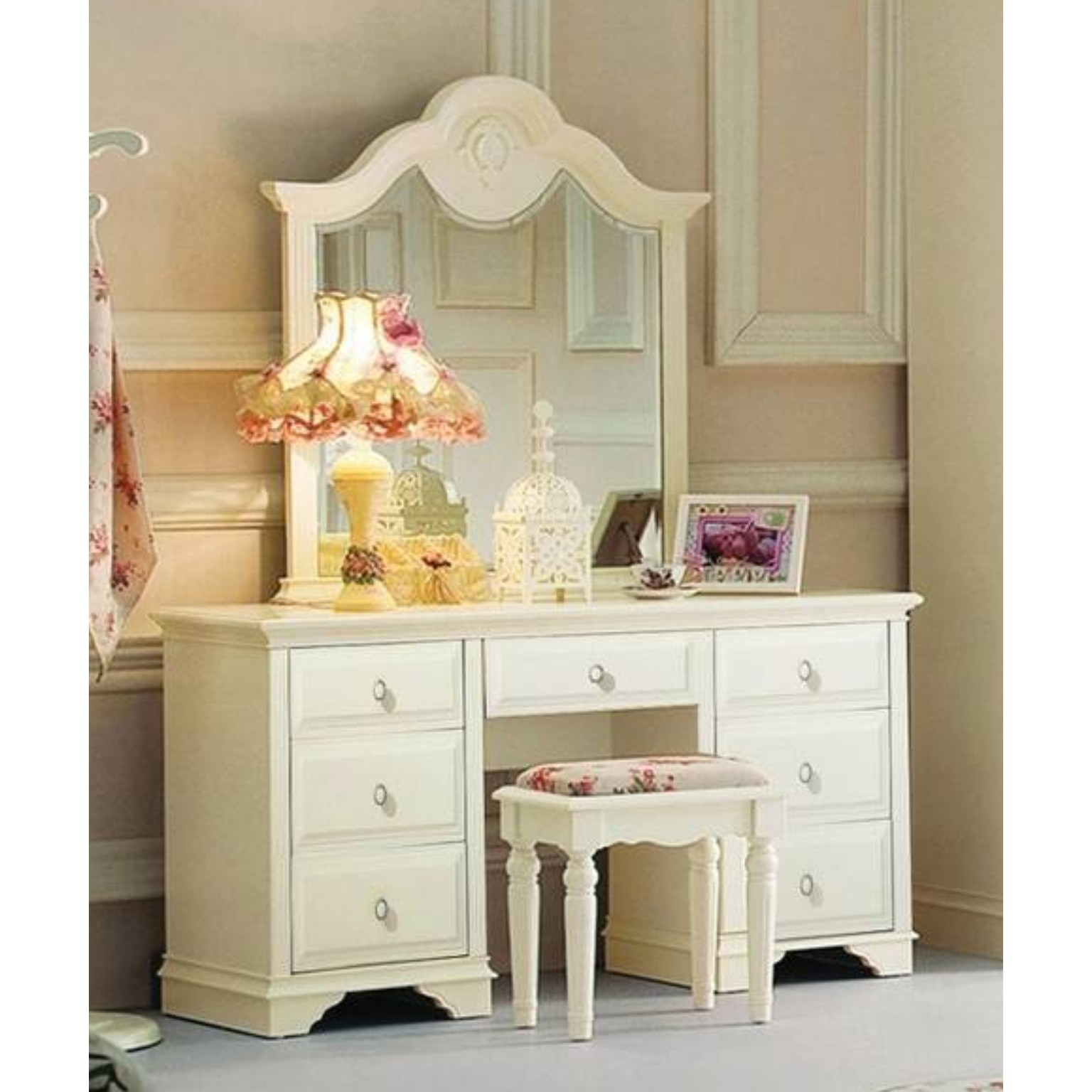 میز آرایش با آینه با قابلیت تغییر رنگ و ابعاد و ارسال به سراسر کشور به صورت پس کرایه