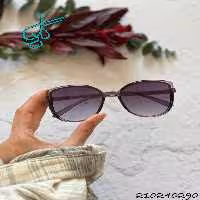 خرید عینک زنانه بغل شاین برند jimmy choo دارای استاندارد UV400 فرم کائوچو همراه کاور و دستمال کد 2415221 - ردگل