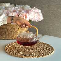 قوری پیرکس شیاردار دسته چوبی- 1000 میل کد 23