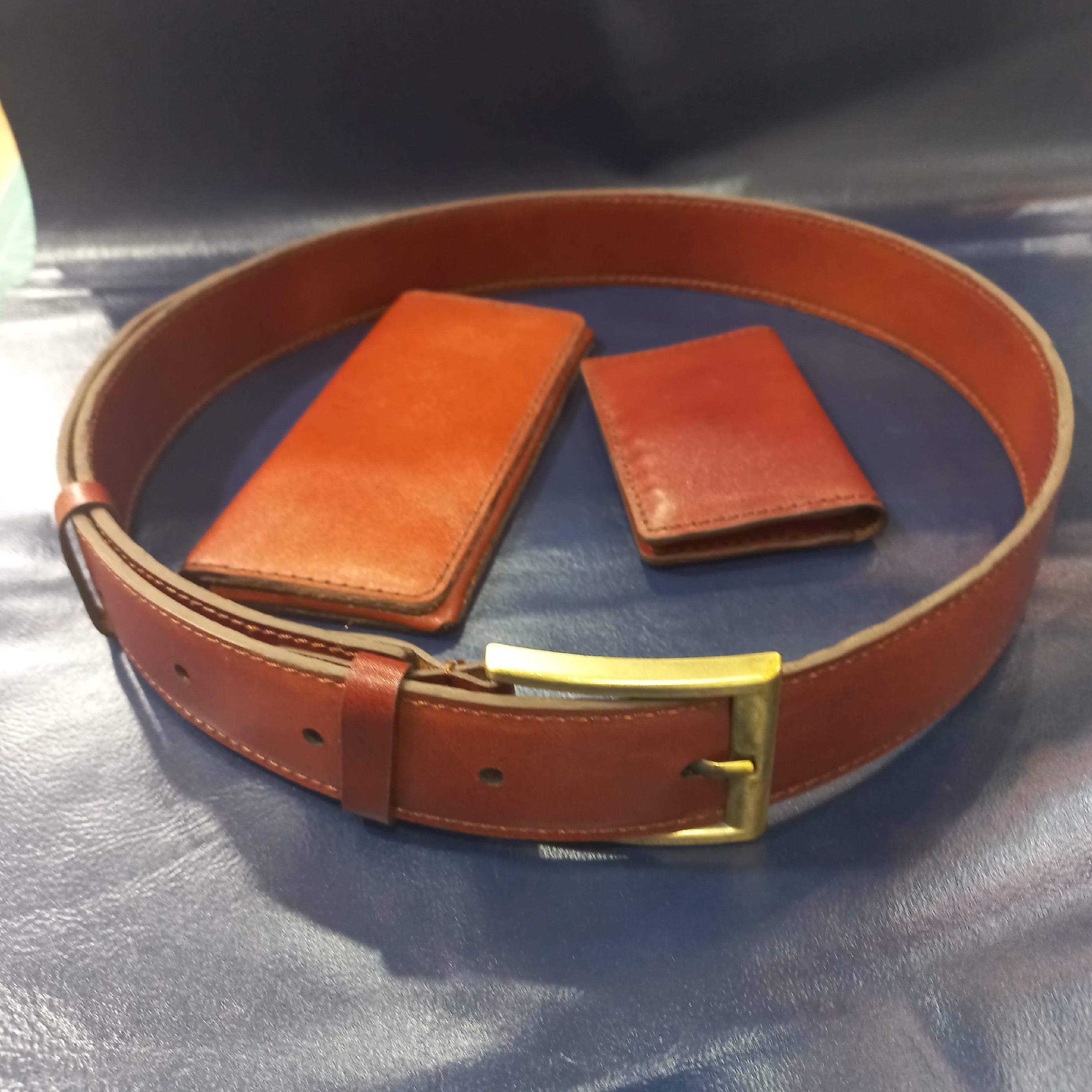 ست کمربند کیف پول و جا کارتی چرمی