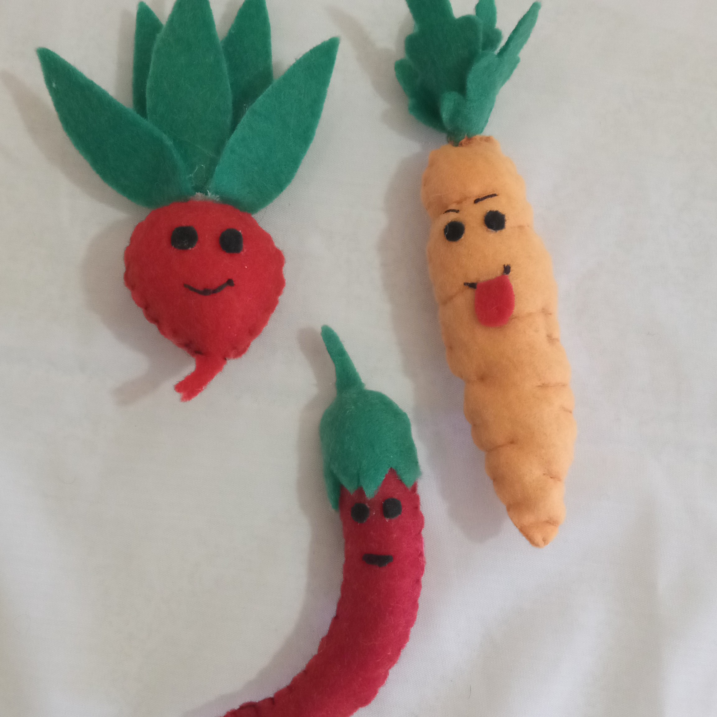 مگنت یخچال  نمدی پک سه تایی