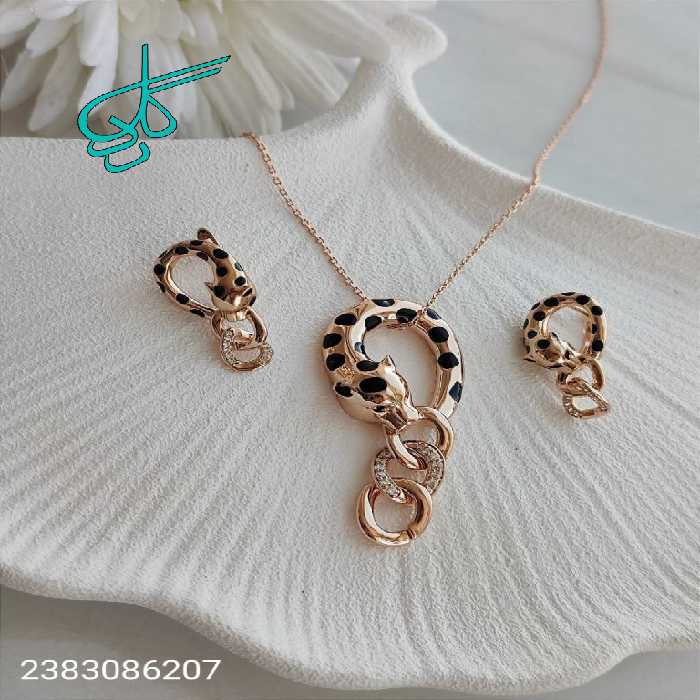 خرید نیم ست زنانه ژوپینگ جدید طرح اژدها رنگ ثابت ضد حساسیت آبکاری طلا همراه با زنجیر کد 1715364 - ردگل