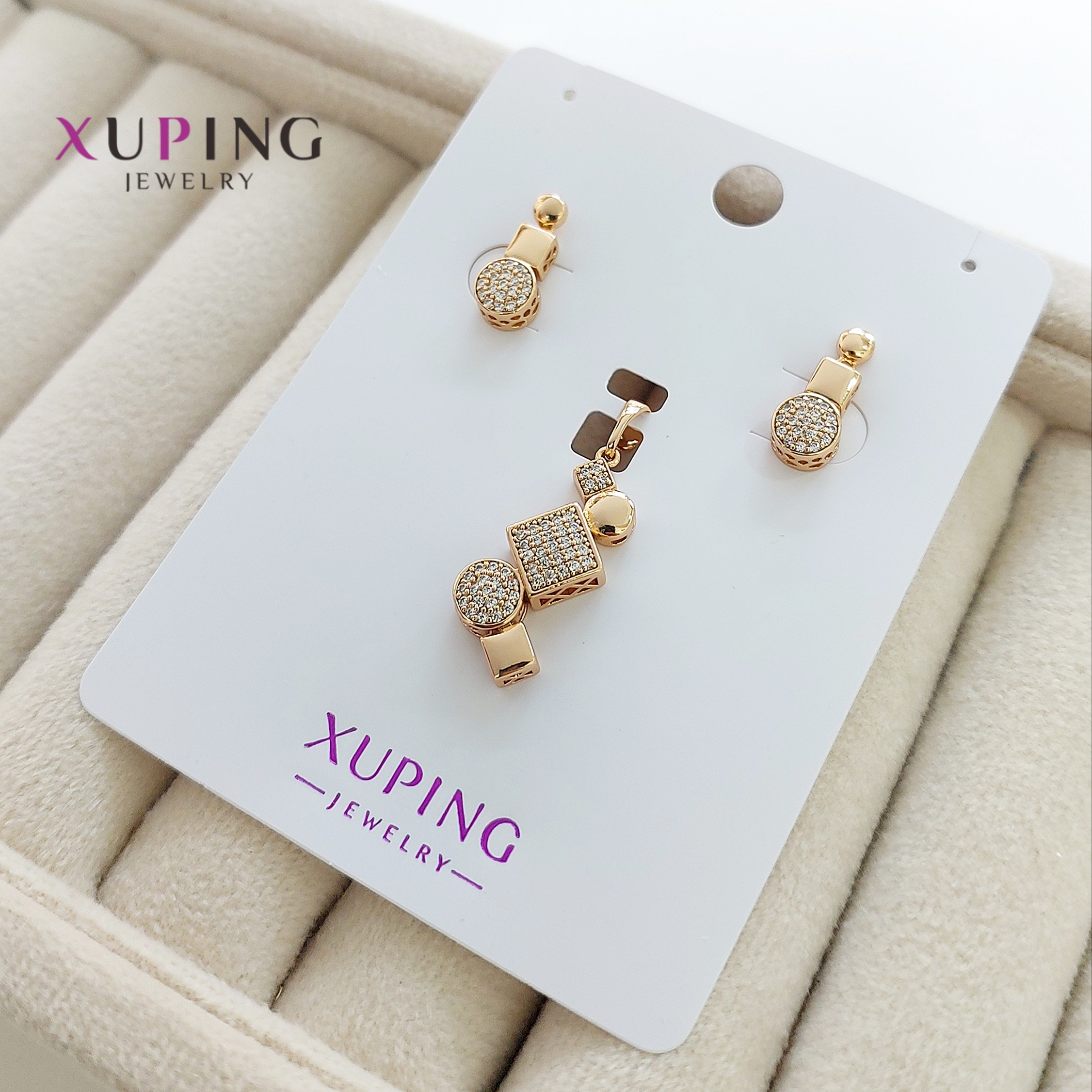 نیمست ژوپینگ ظریف طرح طلا با ثبات رنگ عالی و ضدحساسیت