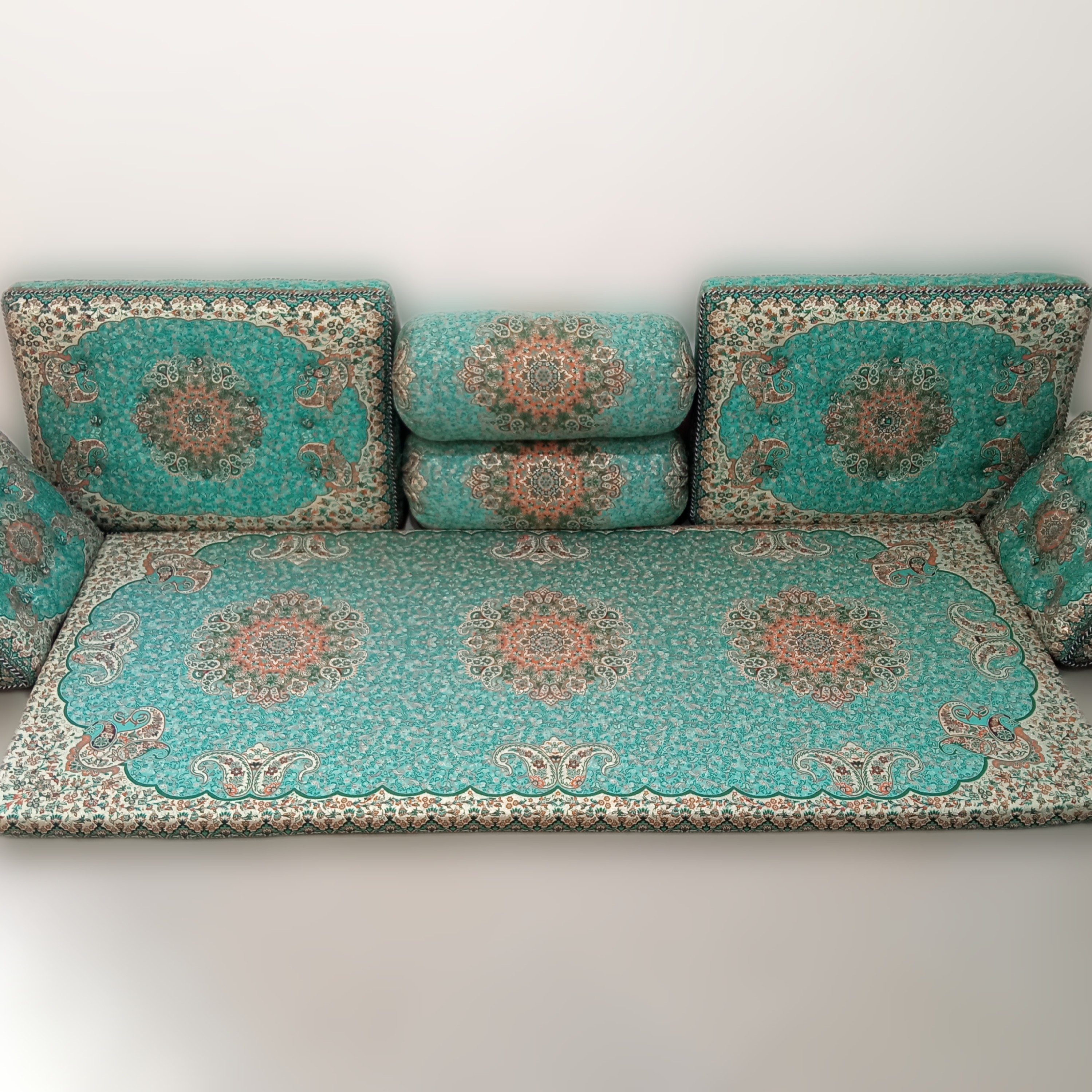 پشتی سنتی شاهنشین طرح ترمه ترنج با زمینه سبز-آبی 7تیکه  3نفره (ارسال با باربری به همراه پس کرایه)