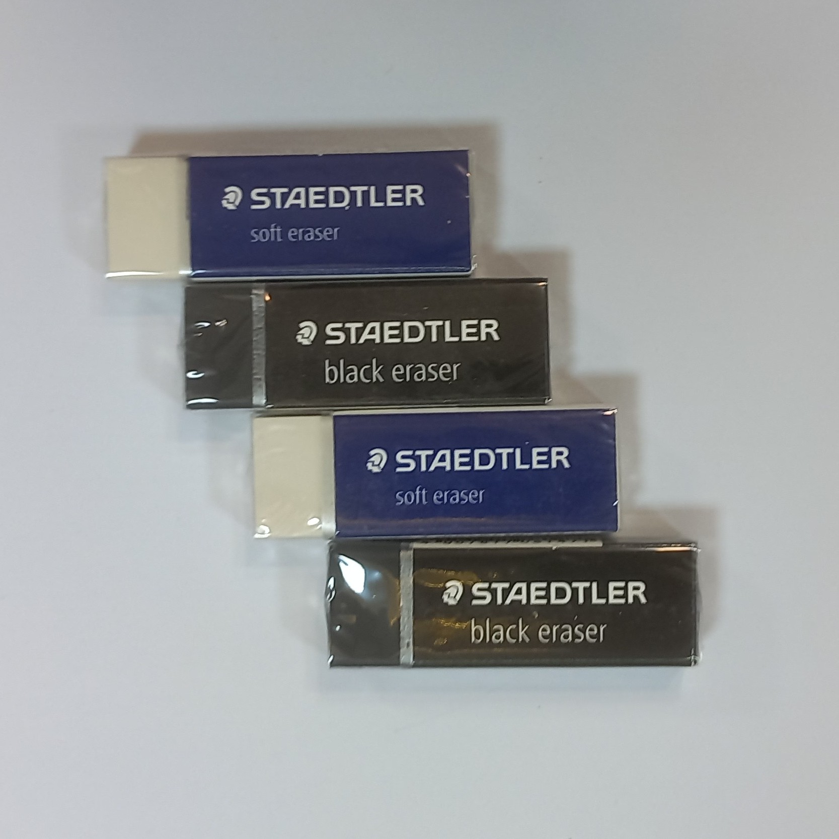 پاکن سایز بزرگ سفید و مشکی استدلر