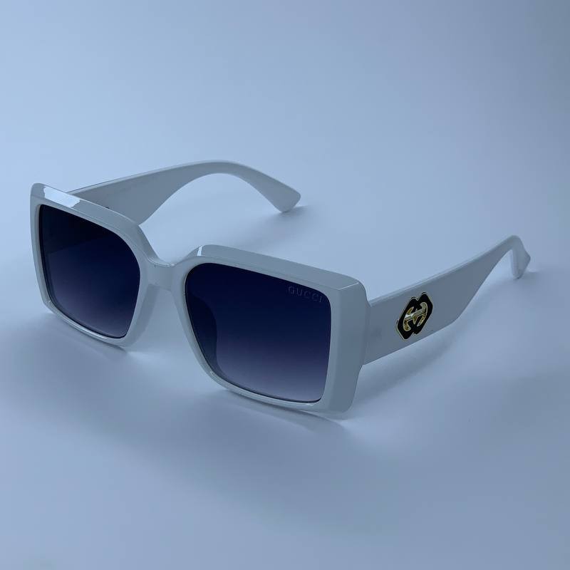 عینک آفتابی دخترانه زنانه مردانه دودی 26 عینک برند gucci فریم کائوچو لولا فلزی با کیف زیپی و دستمال نانو،