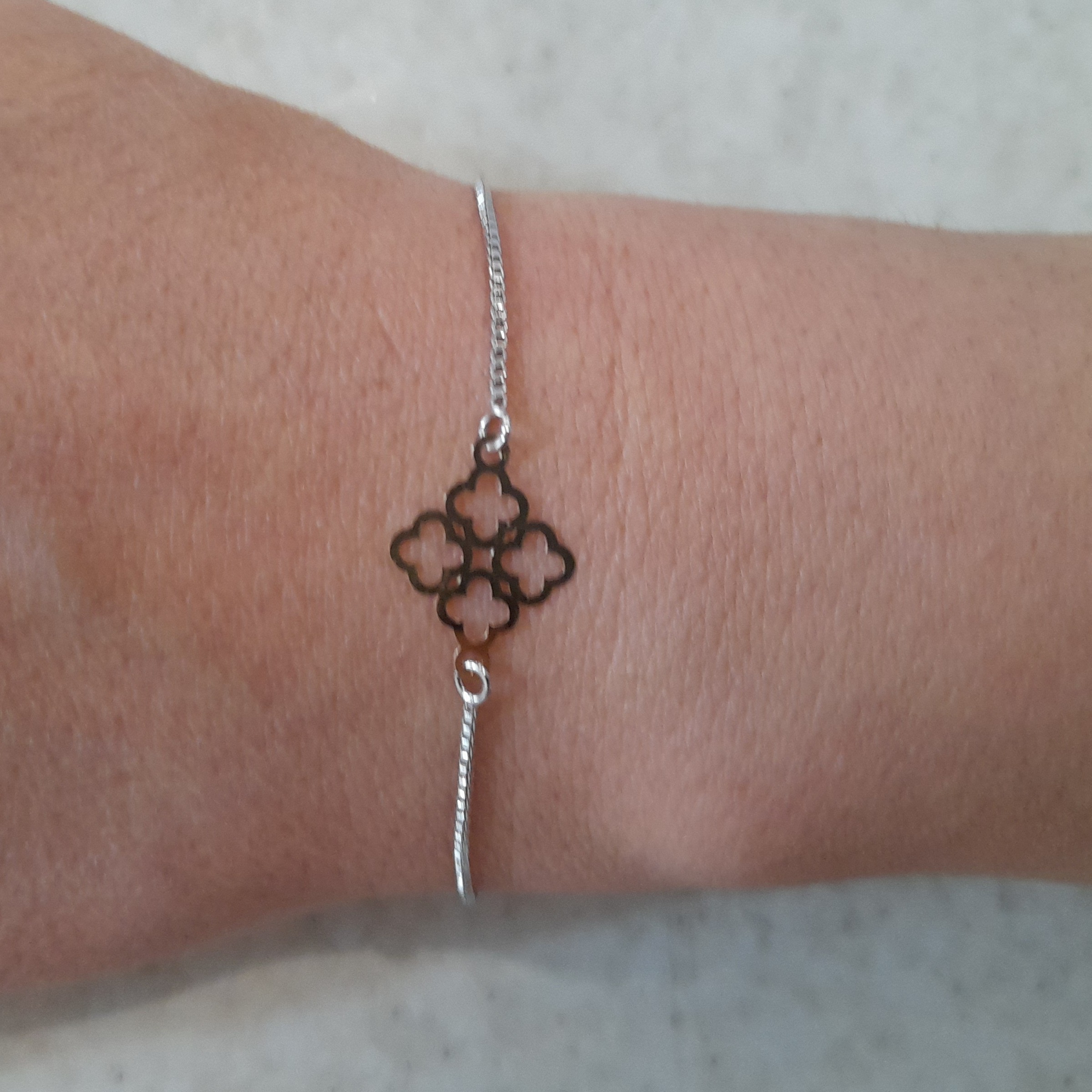 دستبند طلا  18 عیار بند استیل 130سوتی