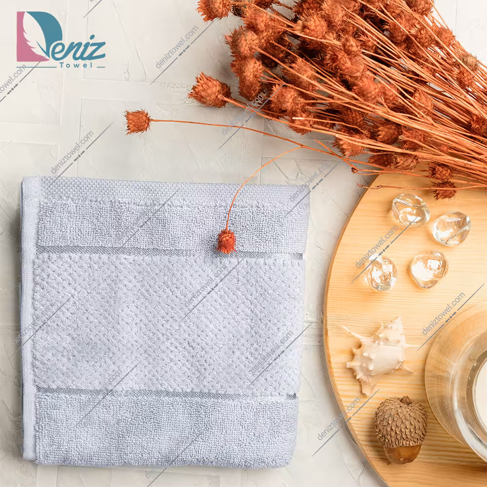 حوله دستی طرح ماکرو رنگ طوسی روشن