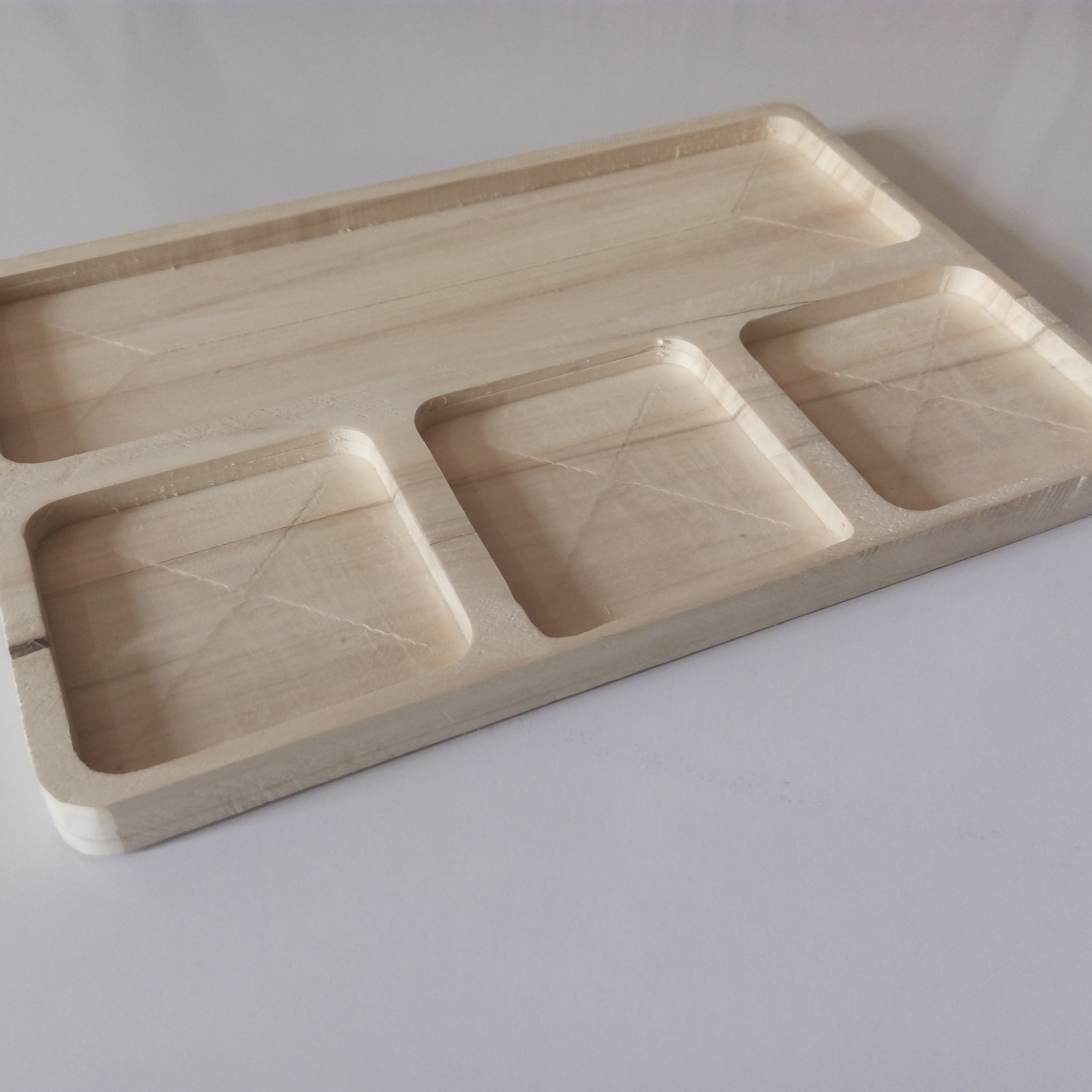 اردو خوری 4خانه از جنس صنوبر تبریزی