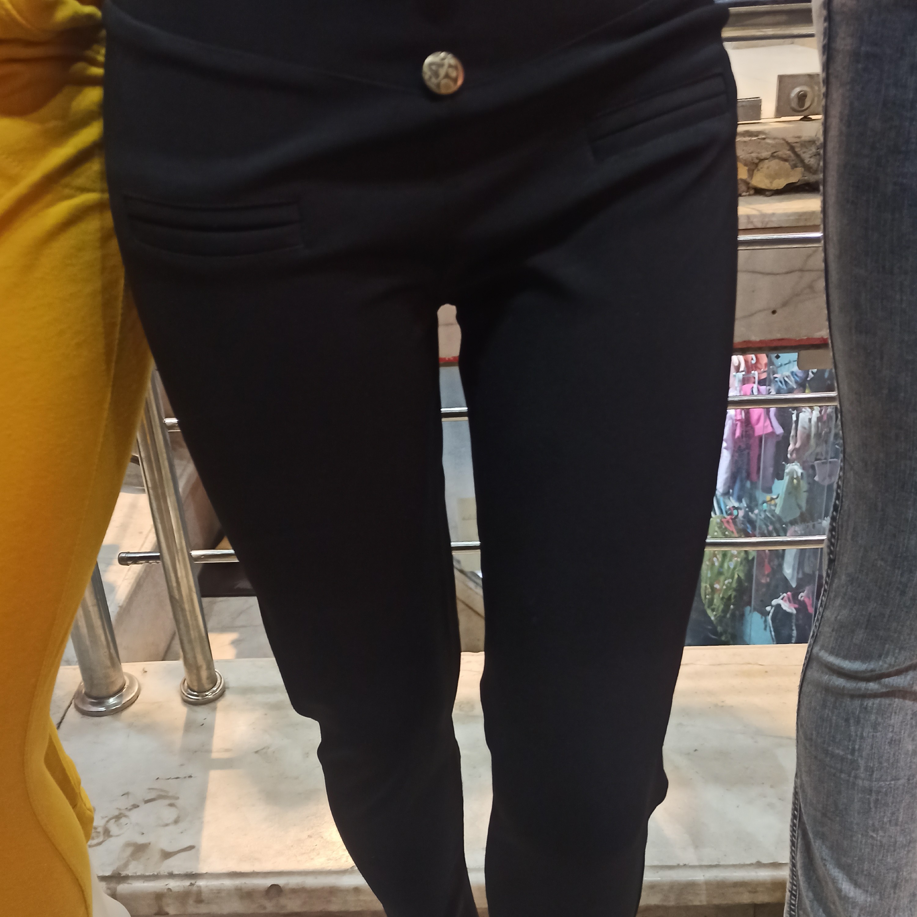 شلوار زنانه