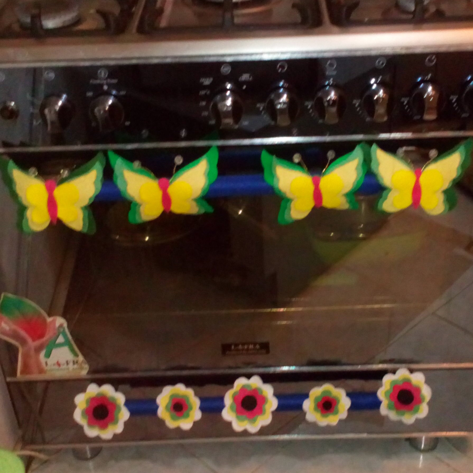 تزیین اجاق گاز 9 تکه پروانه وگل