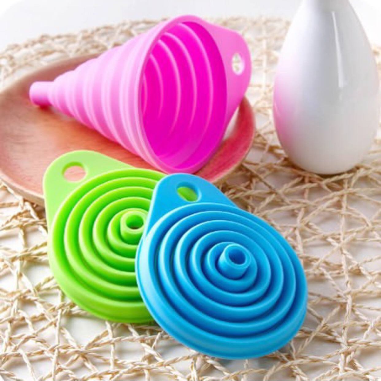 قیف تاشو سیلیکونی انعطاف پذیر مقاوم در برابر حرارت