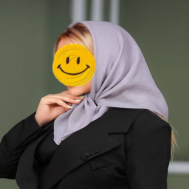 روسری مینی اسکارف اسلپ نگینی یاسی
دور دوخت قواره 75سانتیمتر در75سانتیمتر
کیفیت متفاوت و بی نظیر
به هیچ عنوان سُر نیست