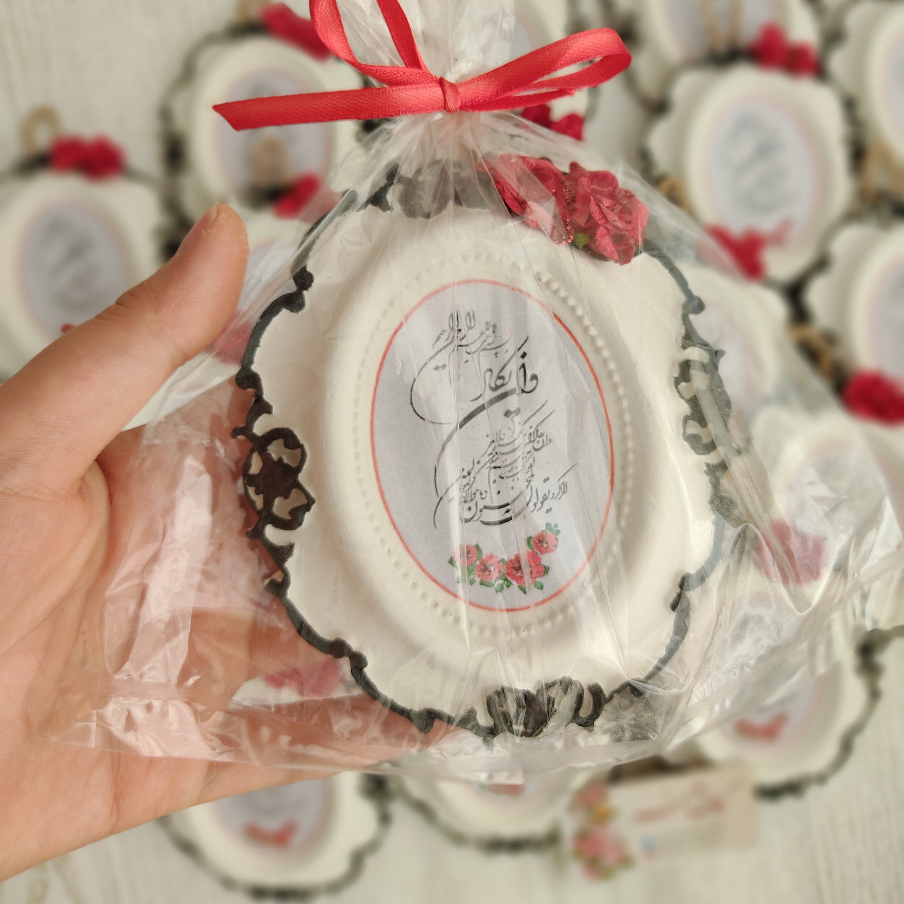 پک 15عددی گیفت قاب دانتل با نوشته ونیکاد و تزیینات برای مراسم هاتون😍