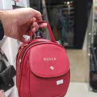 کیف زنانه (پاسپورتی)(دسته کوتاه و بلند)( قابلیت کوله شدن)(مارک سوسن)