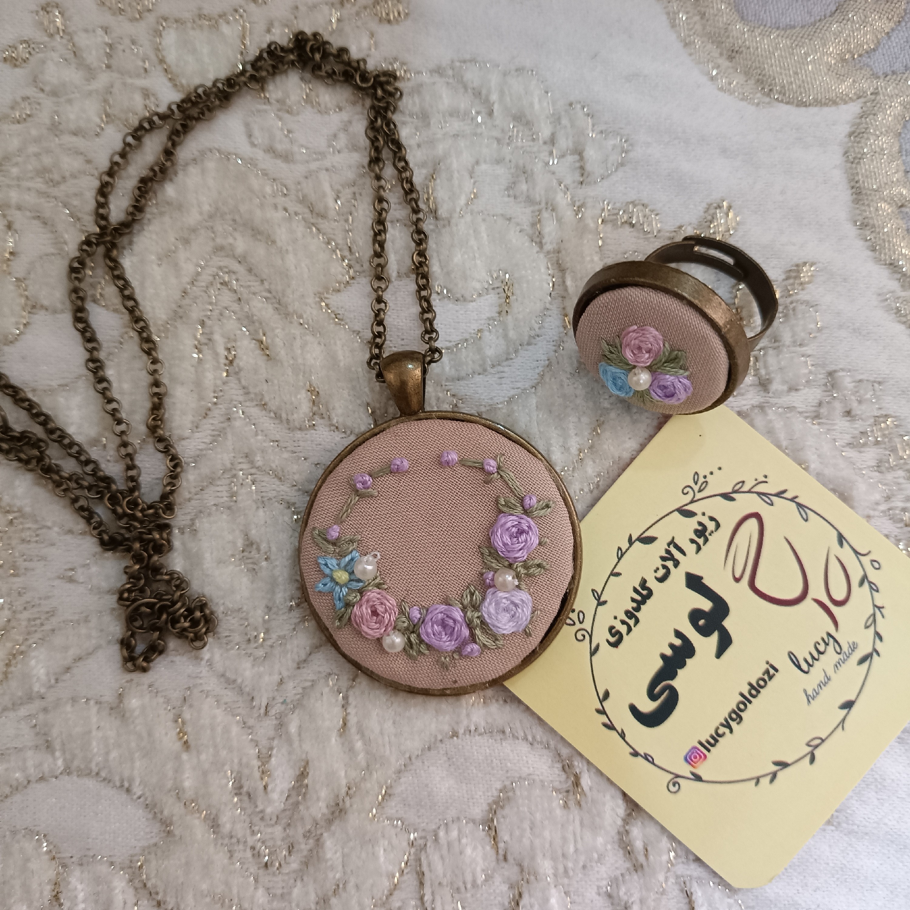 ست گردنبند گلدوزی و انگشتر کد 008