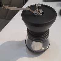 آسیاب قهوه طرح هریو تک مخزن همراه با درب 