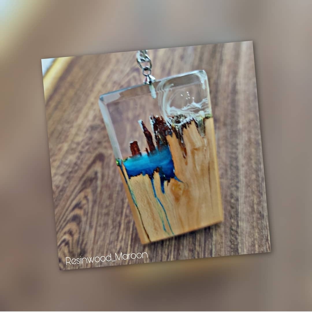 گردنبند چوب و رزین 3بعدی