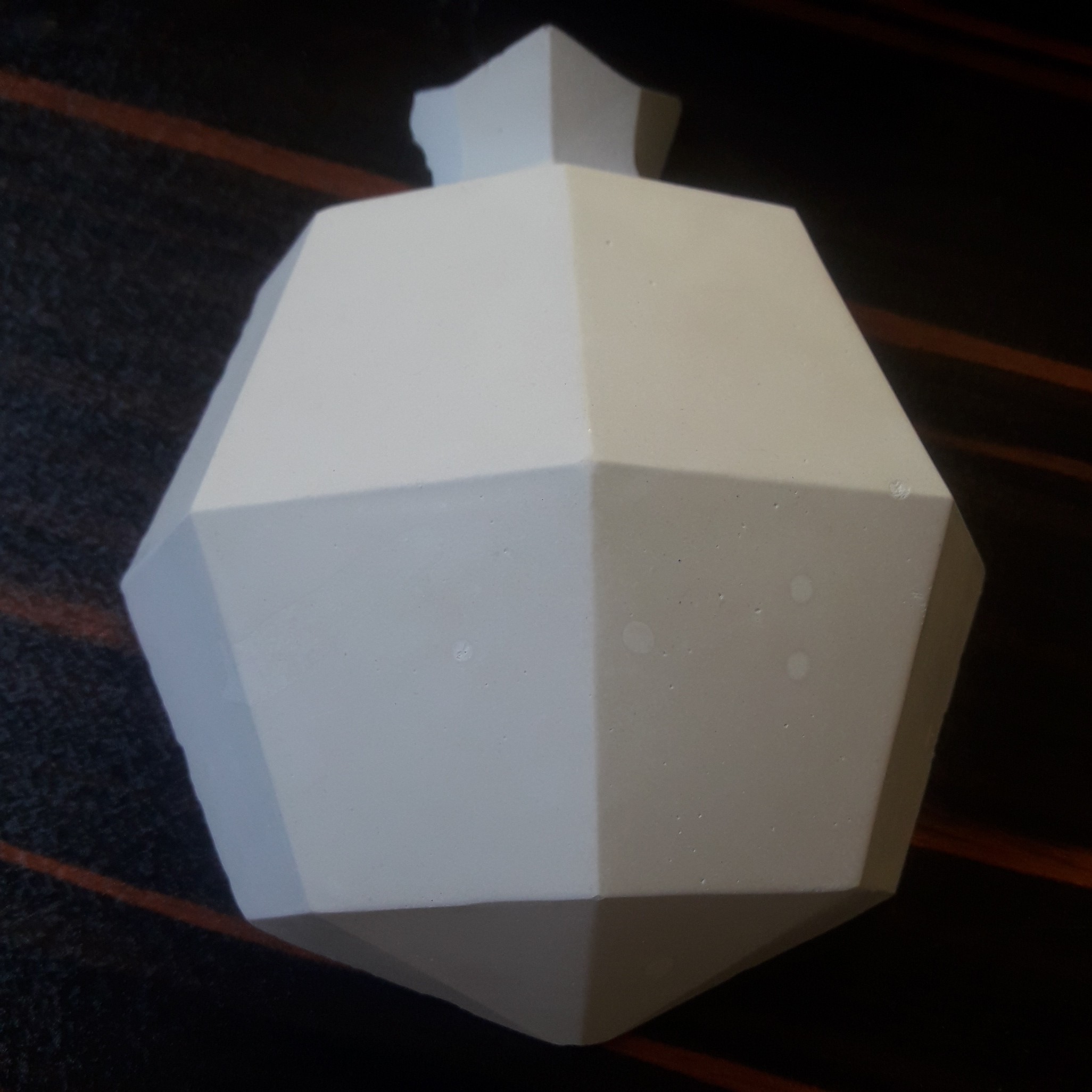 اکسسوری انار متقارن