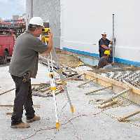 ترازیاب اتوماتیک مدل DW096PK دیوالت