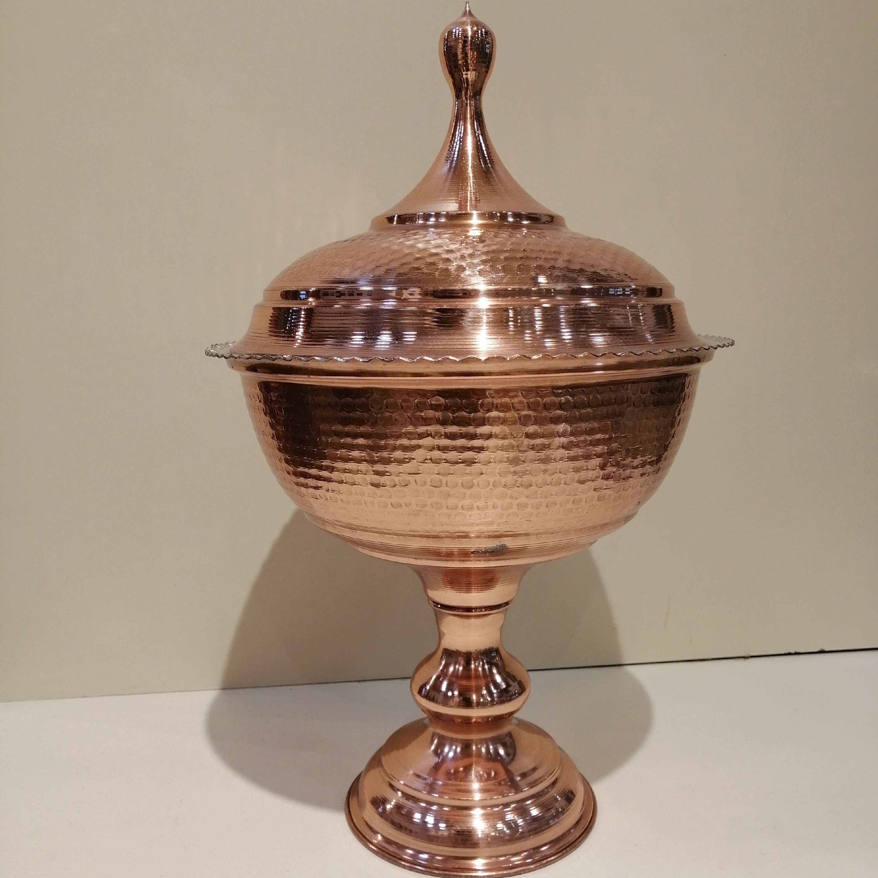 شکلات خوری گنبدی مسی سایز یک