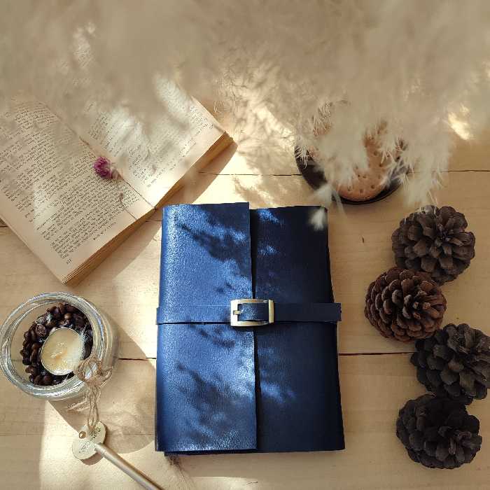 دفتر طراحی،دفتر چرمِ دستسازِ  کایرا