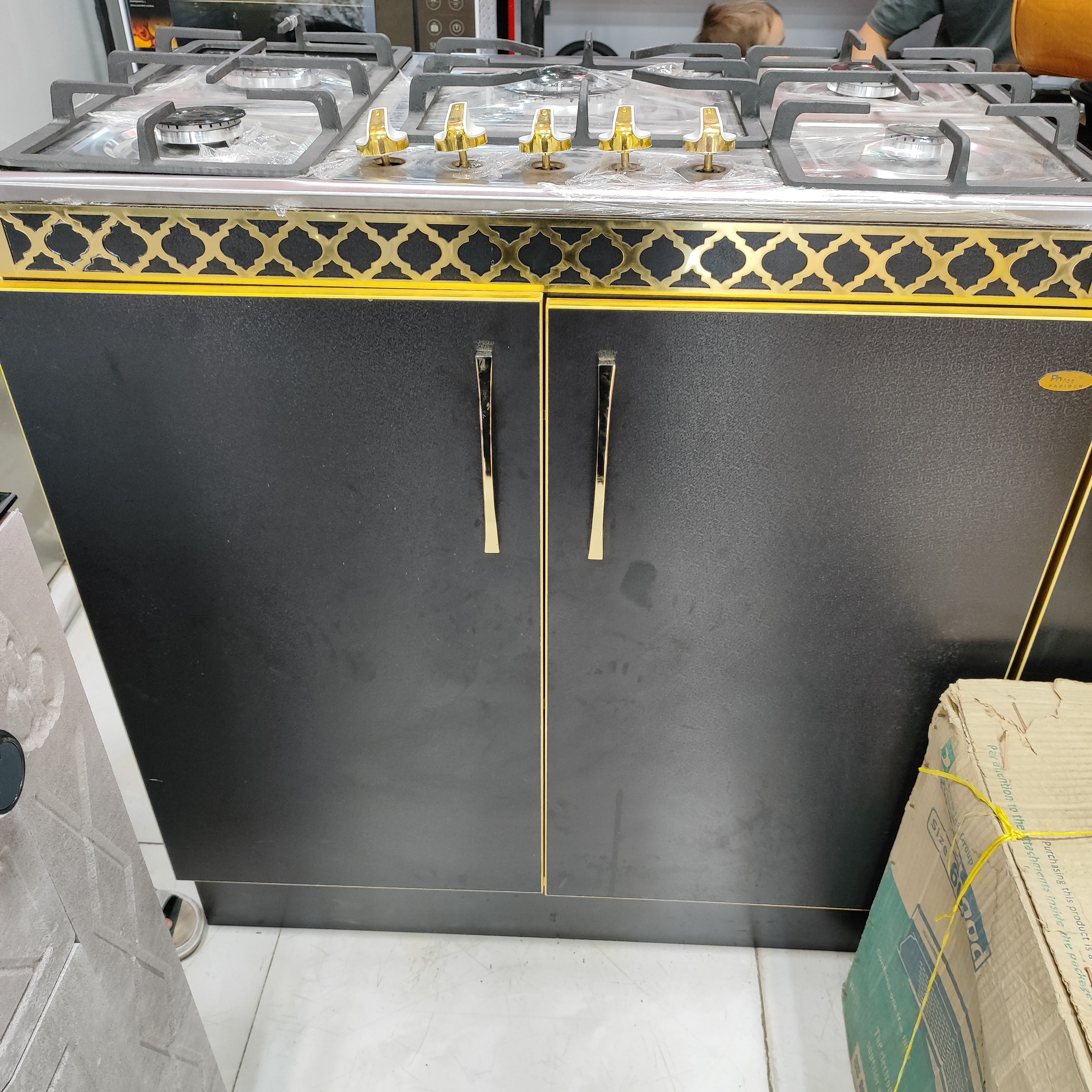 اجاق گاز کابینتی ام دی اف پنج شعله (هزینه ارسال بعهده مشتری و در مقصد میباشد)