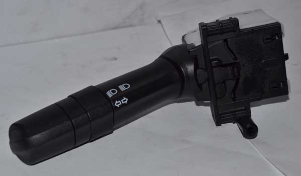 دسته چراغ و راهنما ام وی ام 315 قدیم چین یدک مرکزی - خرید لوازم یدکی خودروهای چینی - لوازم یدکی خودروهای کره ای - لوازم یدکی خودروهای ژاپنی - کف قیمت بازار - ارسال سریع به سراسر ایران