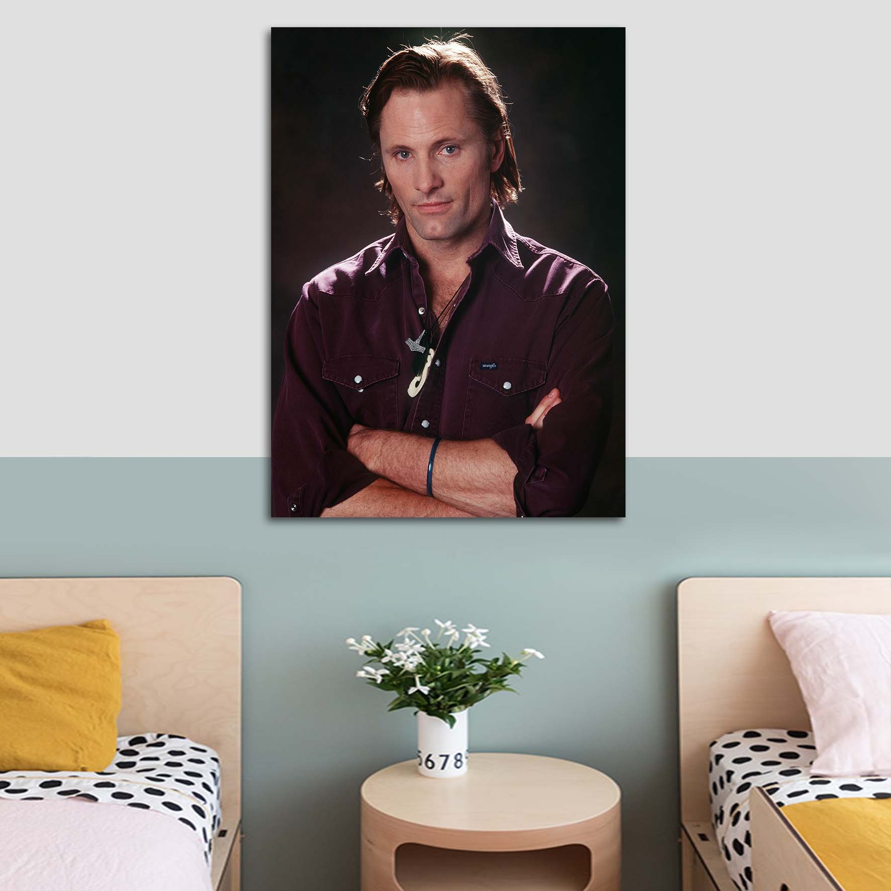 تابلو شاسی طرح Viggo Mortensen مدل Artist 0328