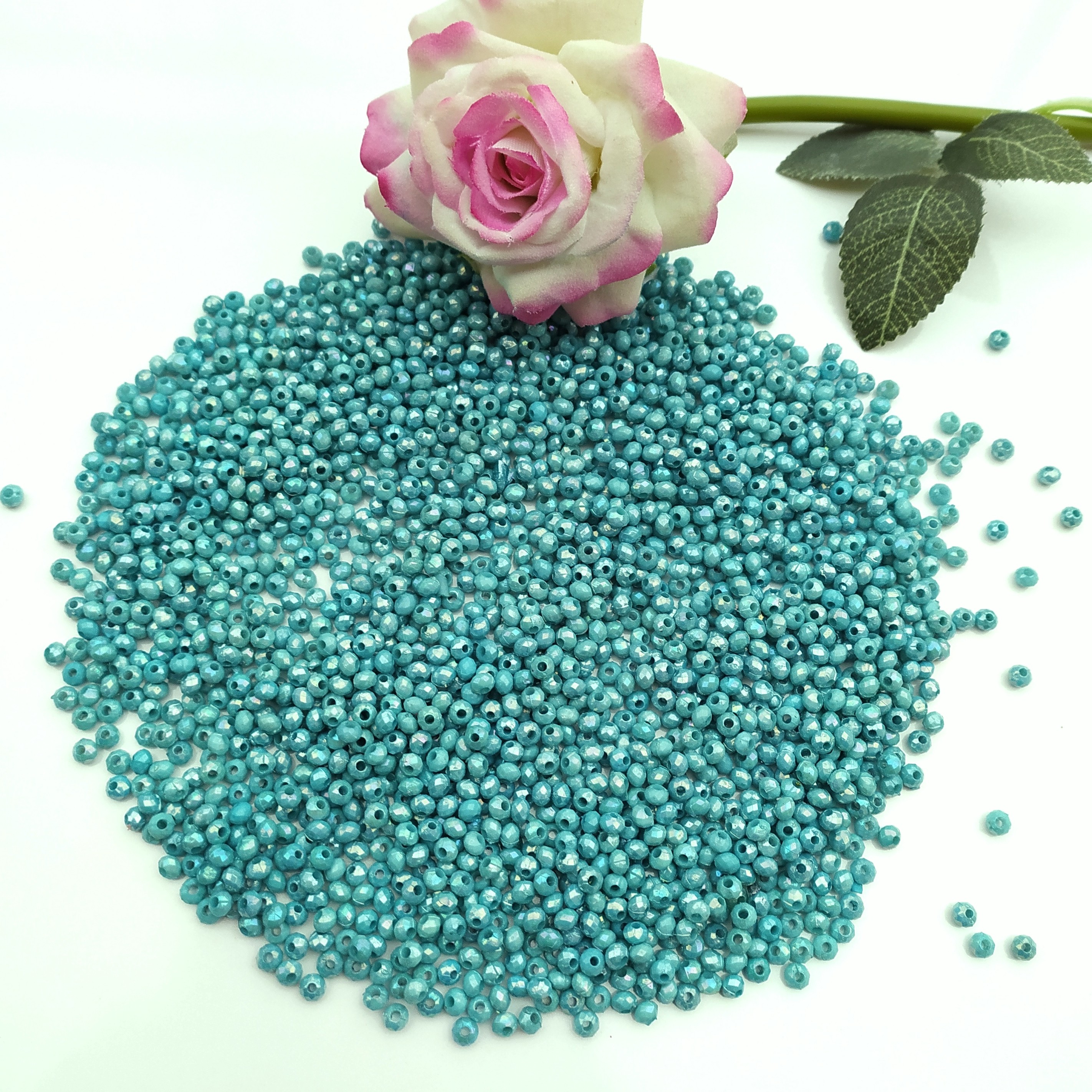 کریستال پلاستیکی خارجی مدل عدسی یا بیضی سایز 4(پک 25 گرمی)  1100 عددی سبز آبی (کد 1) هفت رنگ 