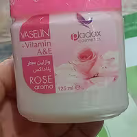 وازلین معطر پلاداکس