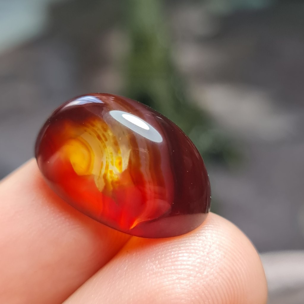  نگین فوق العاده زیبای سنگ عقیق خاص خراسانی اصل معدنی 
کد 26273
