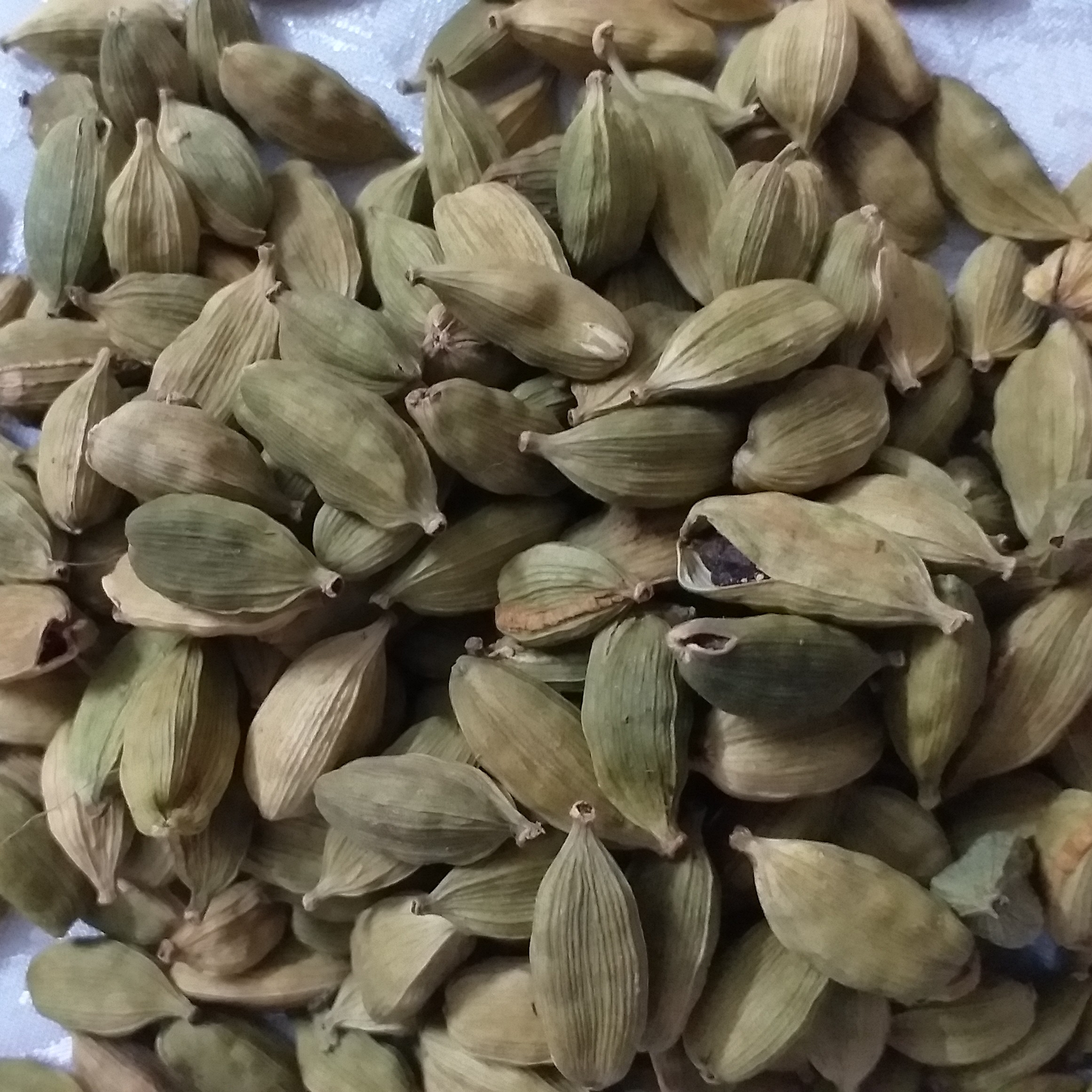 هل-وزن به دلخواه مشتری -عطر وطعم بی نظیر-کیفیت عالی