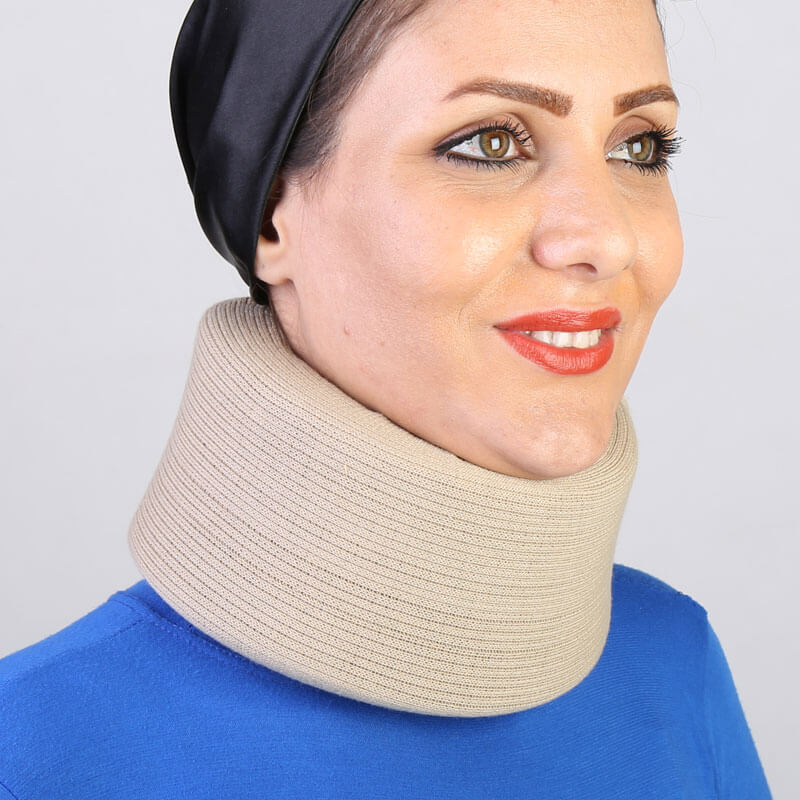 گردنبند اسفنجی قوس دار