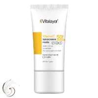 فلوئید ضد آفتاب بی‌رنگ ویتالیر SPF50 مدل Vitamin C مناسب انواع پوست، حجم 50 میلی‌لیتر