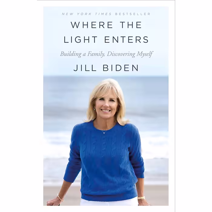 کتاب زبان اصلی Where the Light Enters اثر Jill Biden انتشارات تازه ها