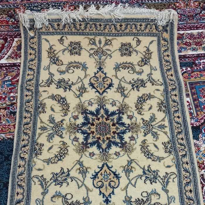 قالیچه دستبافت ایرانی