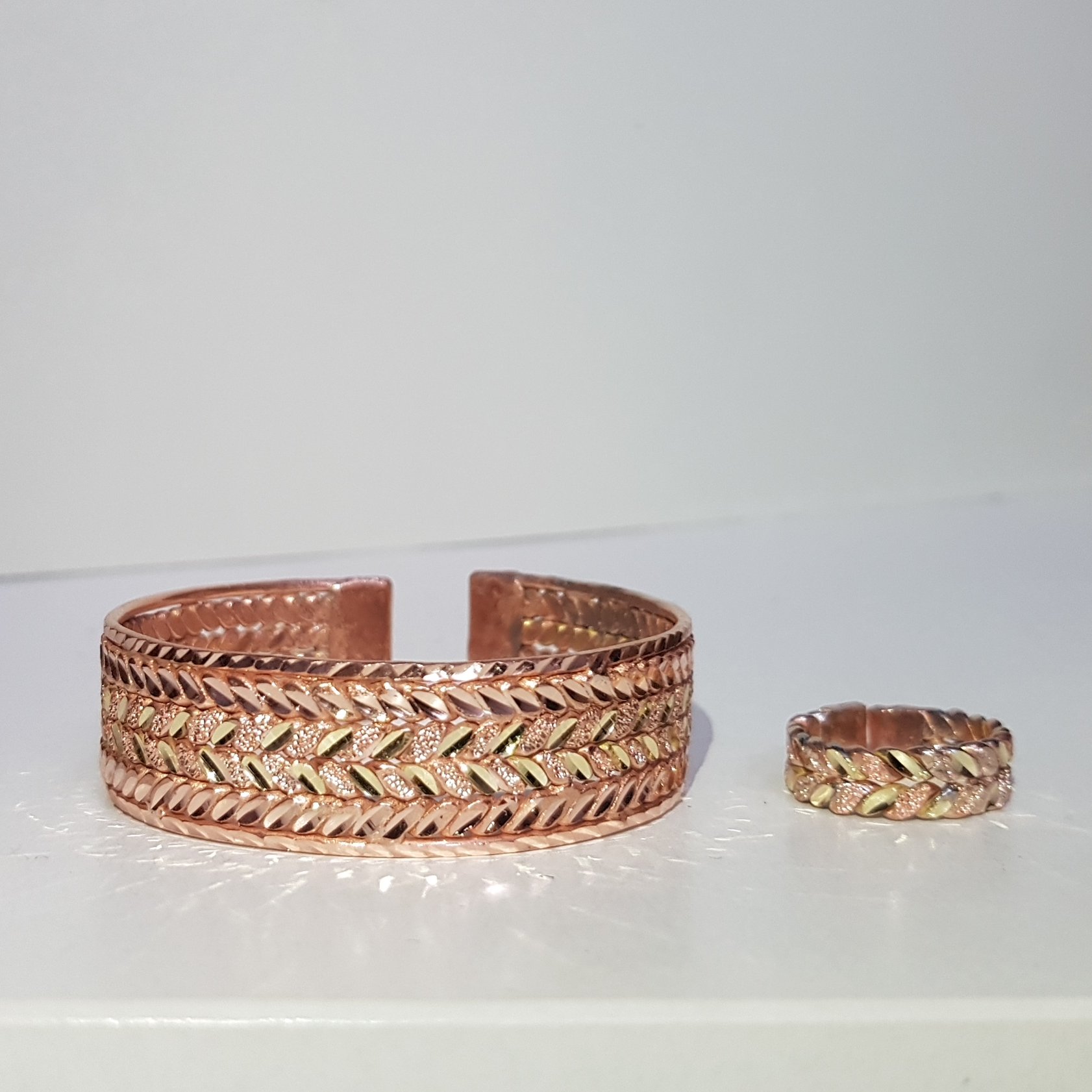 دستبند مس و برنج تراش دار