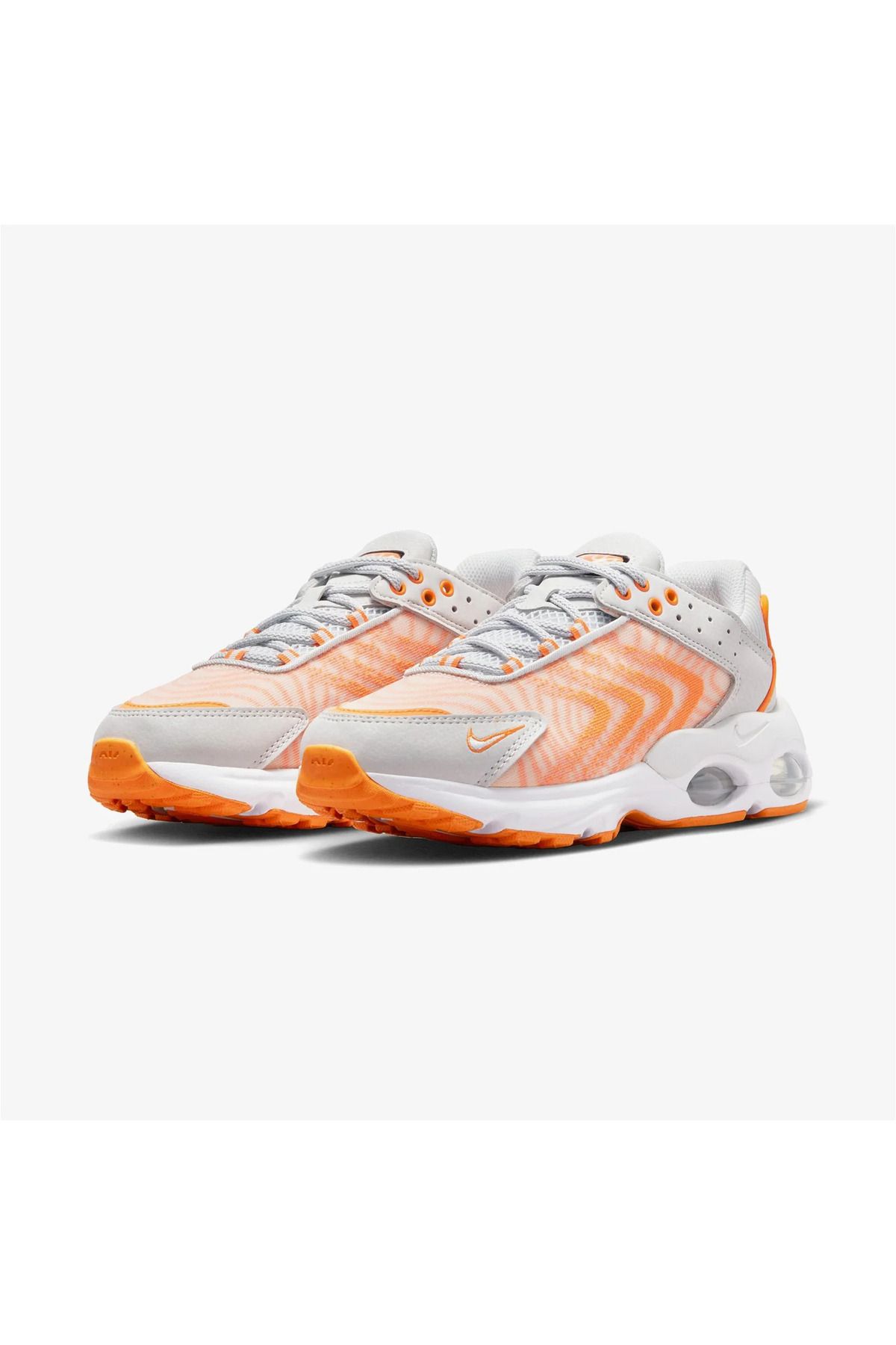 کفش پیاده روی سفید مردانه و زنانه كفش كتانى پياده روى مدل Air Max TW Next Nature Nike
